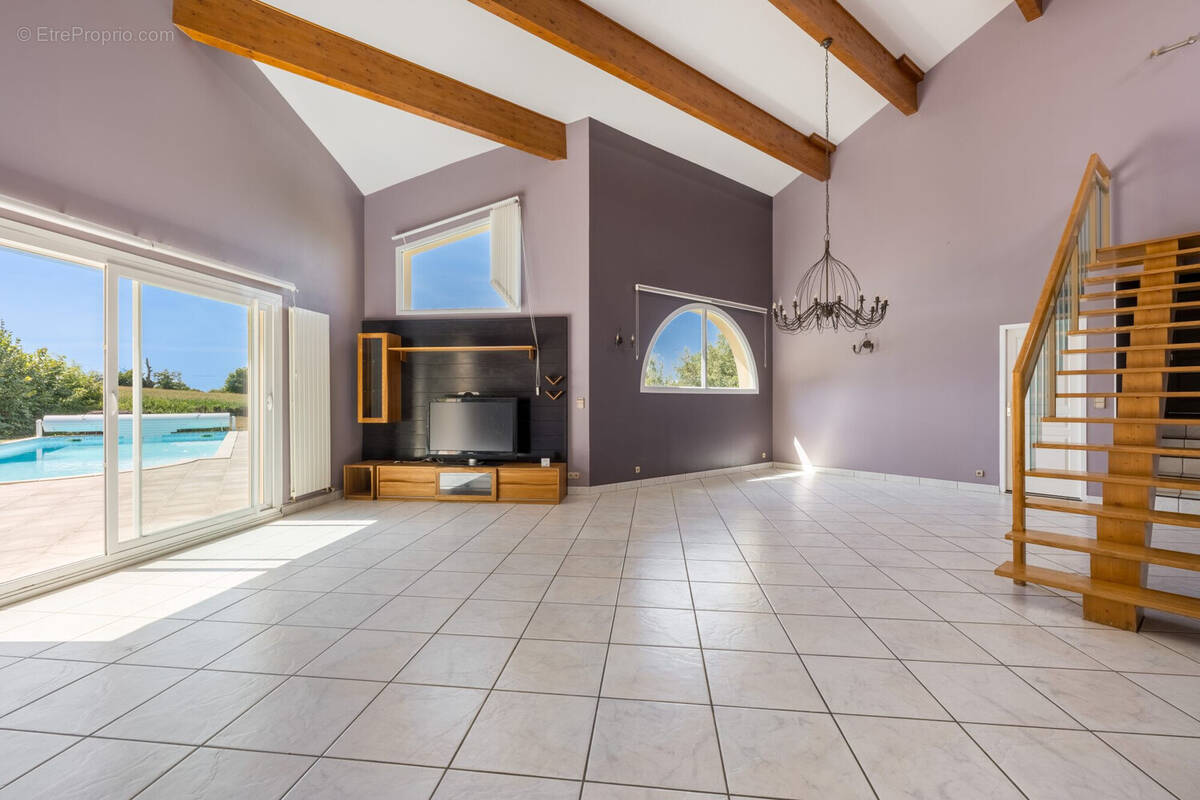 Maison à CHARANTONNAY