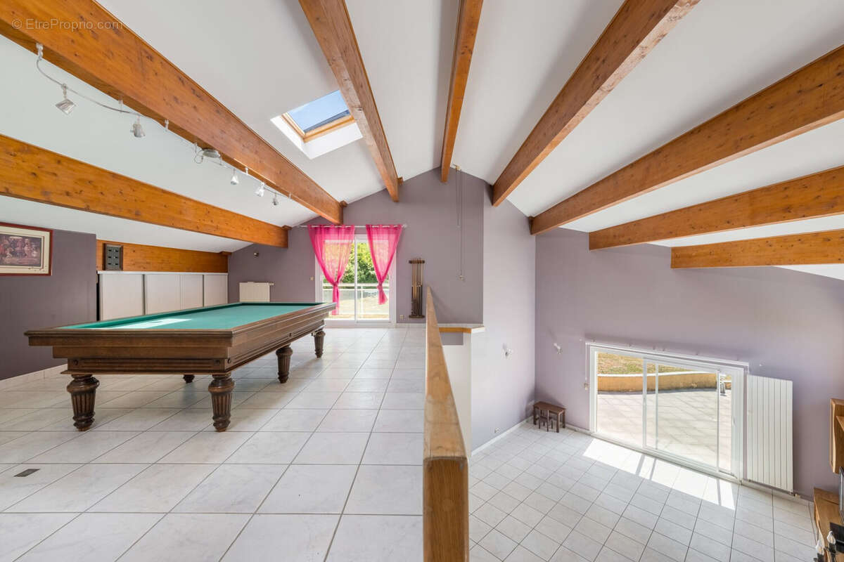 Maison à CHARANTONNAY