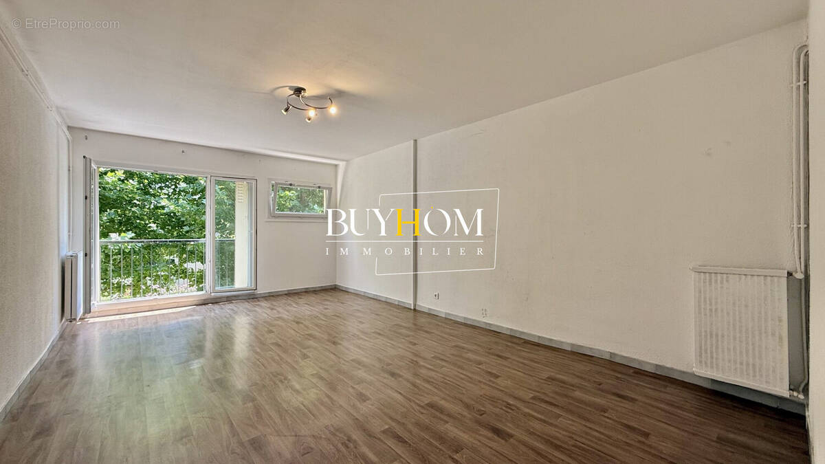 Appartement à L&#039;ISLE-SUR-LA-SORGUE