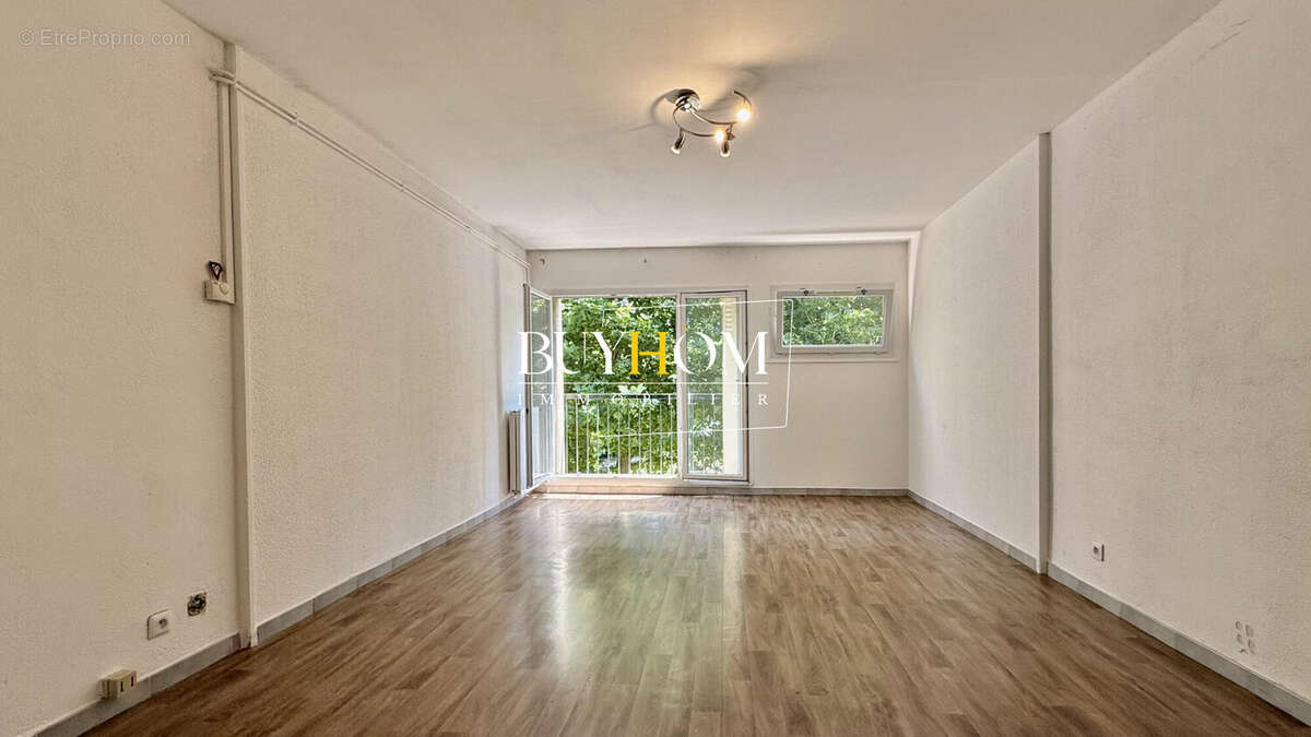 Appartement à L&#039;ISLE-SUR-LA-SORGUE