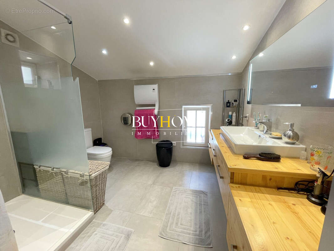 Maison à CAUMONT-SUR-DURANCE