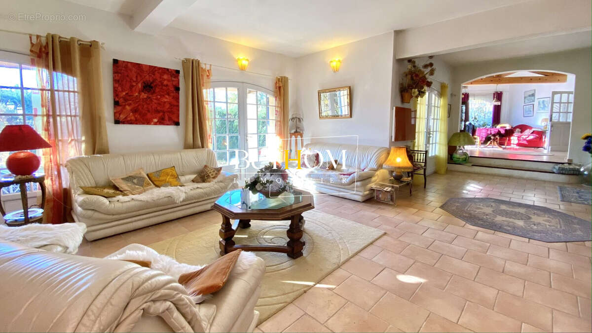 Maison à SAINT-SATURNIN-LES-APT