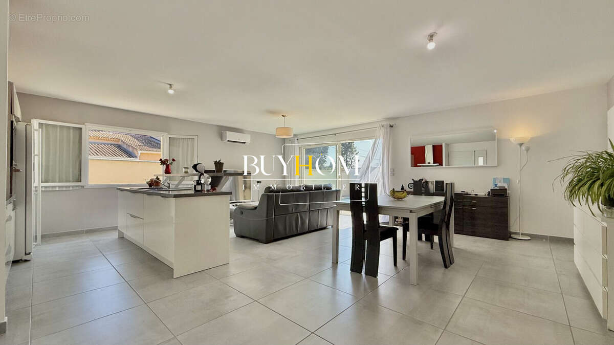 Maison à L&#039;ISLE-SUR-LA-SORGUE