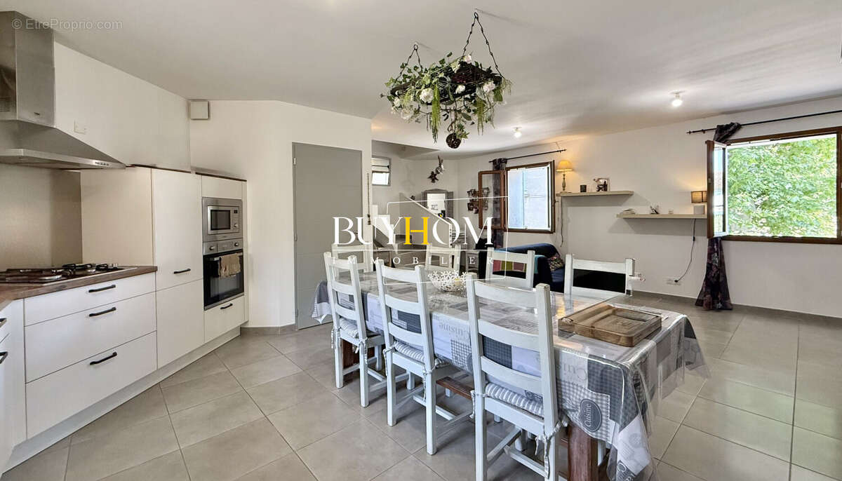 Maison à BEDARRIDES