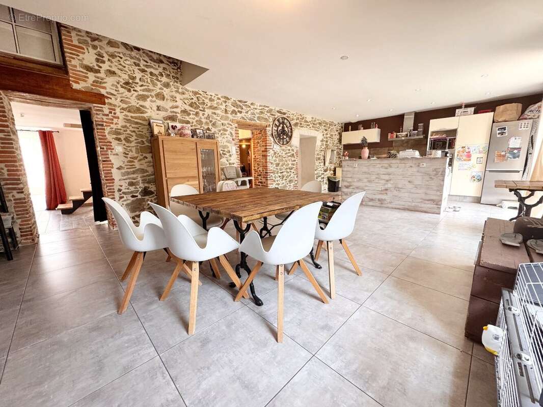 Maison à ROCHETREJOUX