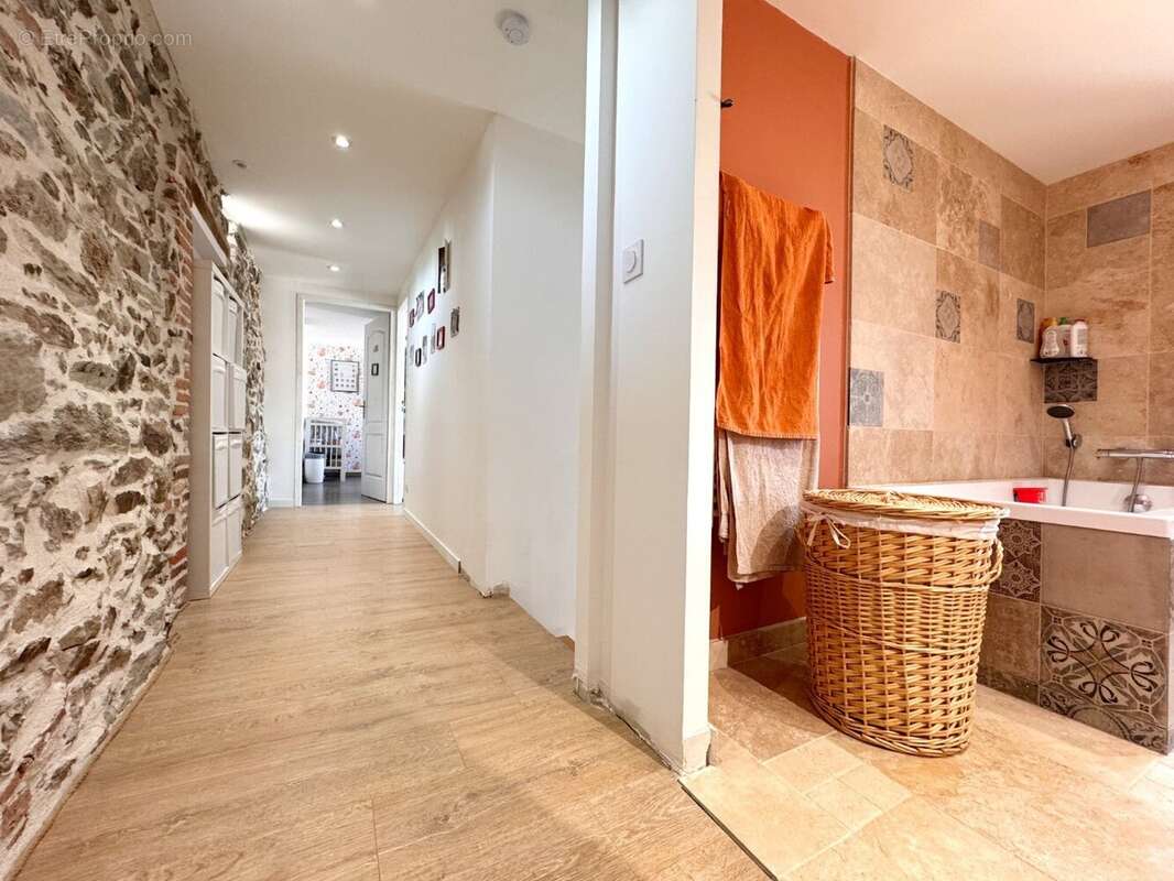 Maison à ROCHETREJOUX