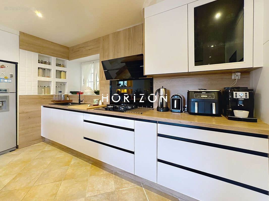 Maison à PEYZIEUX-SUR-SAONE