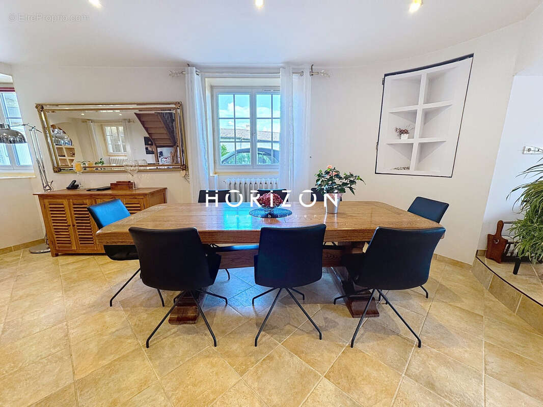 Maison à CORCELLES-EN-BEAUJOLAIS