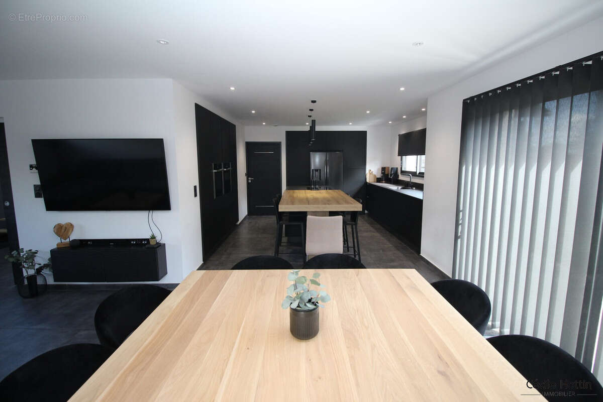 Maison à CAMPHIN-EN-CAREMBAULT