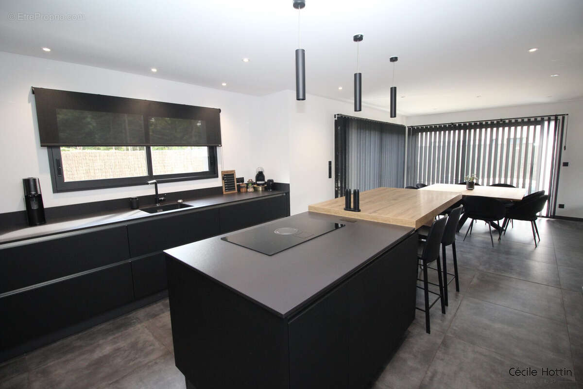 Maison à CAMPHIN-EN-CAREMBAULT