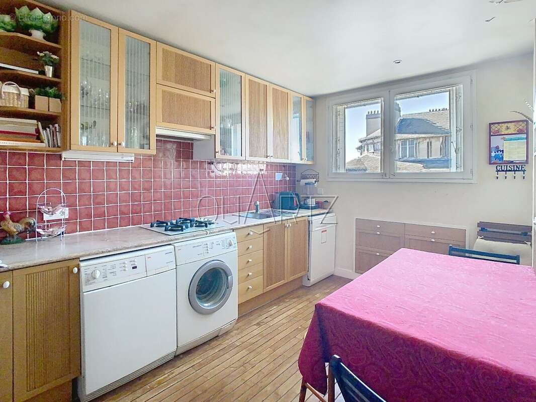 Appartement à VERSAILLES