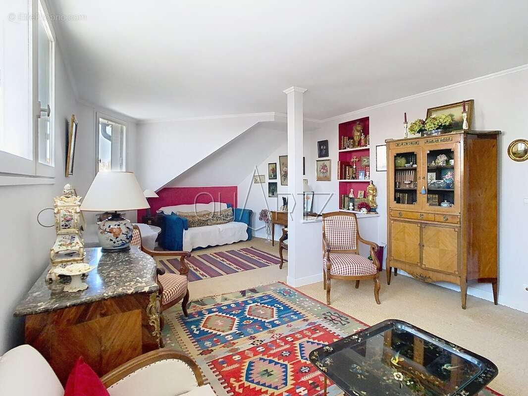 Appartement à VERSAILLES