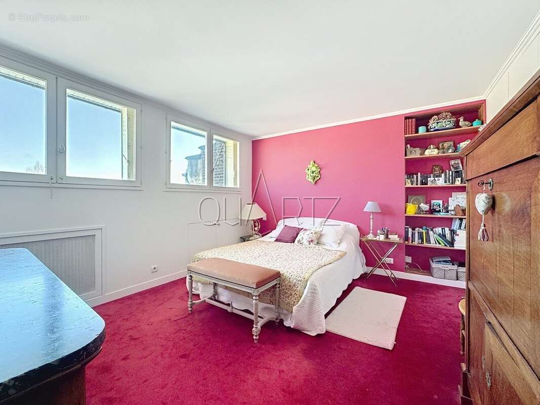 Appartement à VERSAILLES