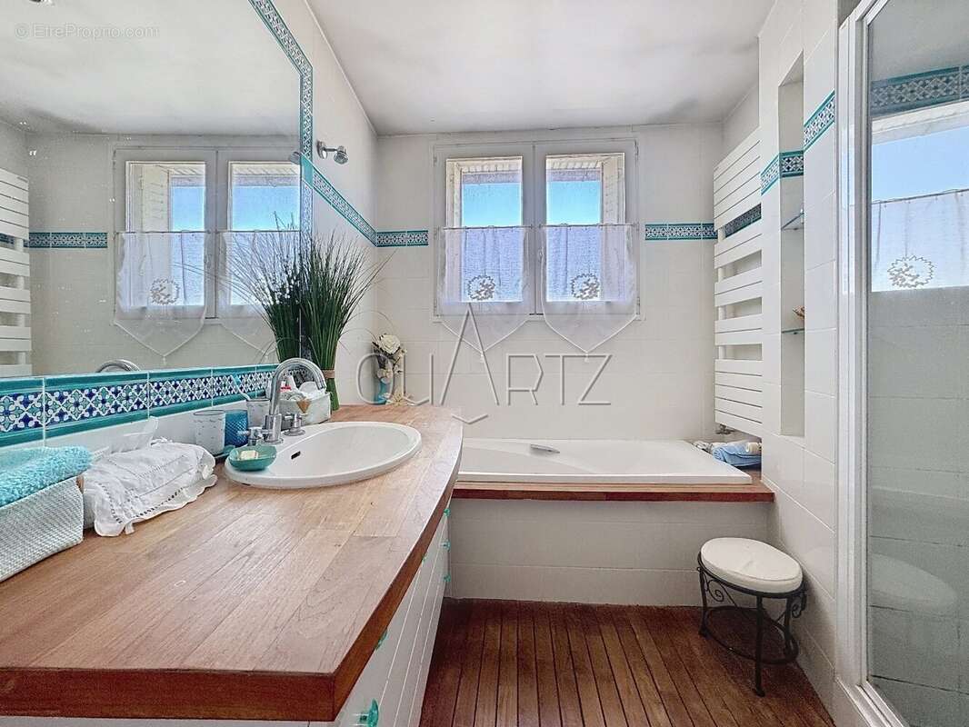 Appartement à VERSAILLES