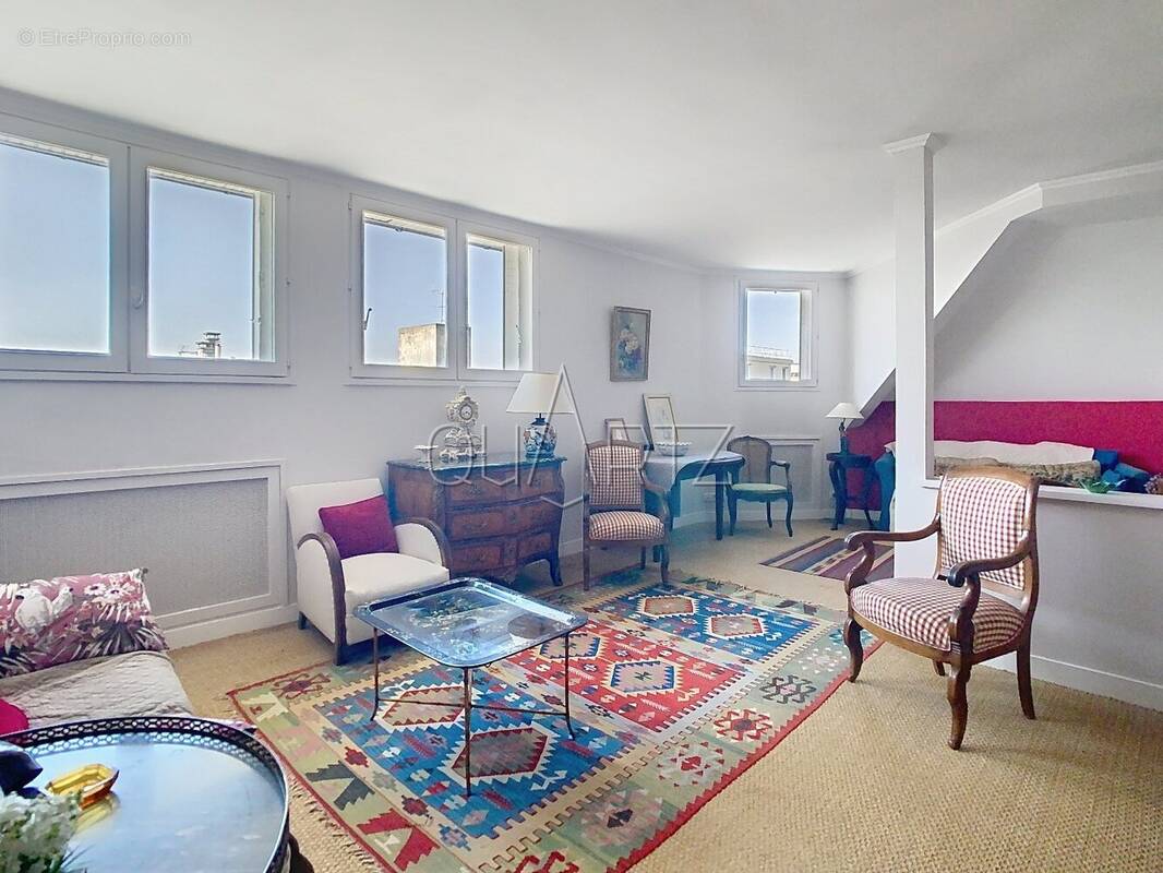 Appartement à VERSAILLES