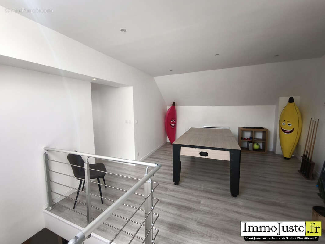 Maison à LES ESSARTS-LE-ROI