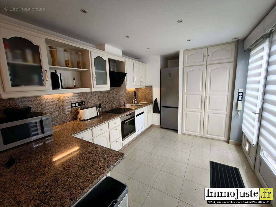 Maison à LES ESSARTS-LE-ROI