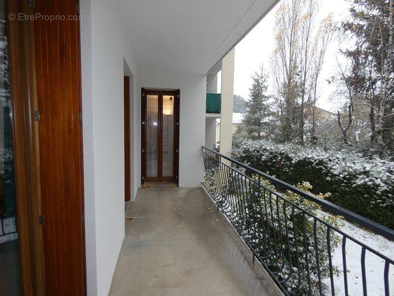 Appartement à VEYNES