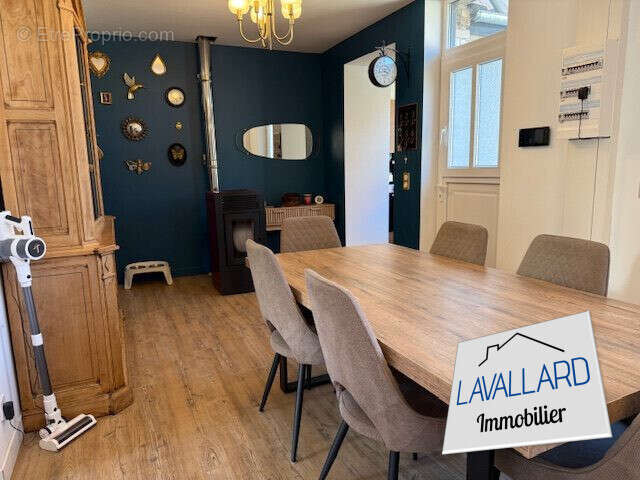 Maison à VILLERS-BRETONNEUX