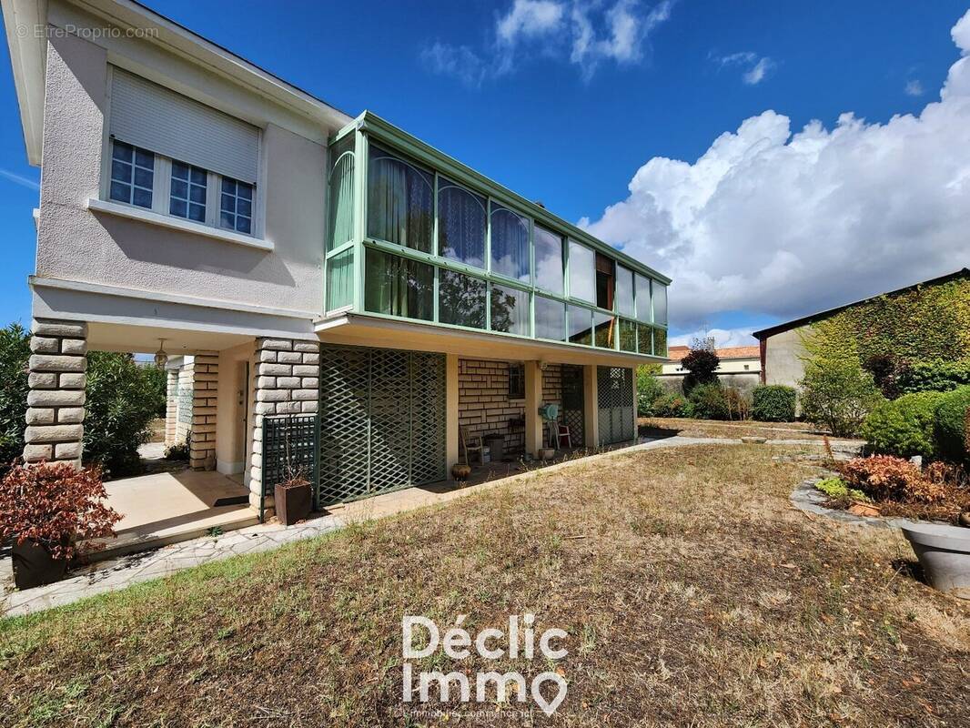 Maison à LA COURONNE