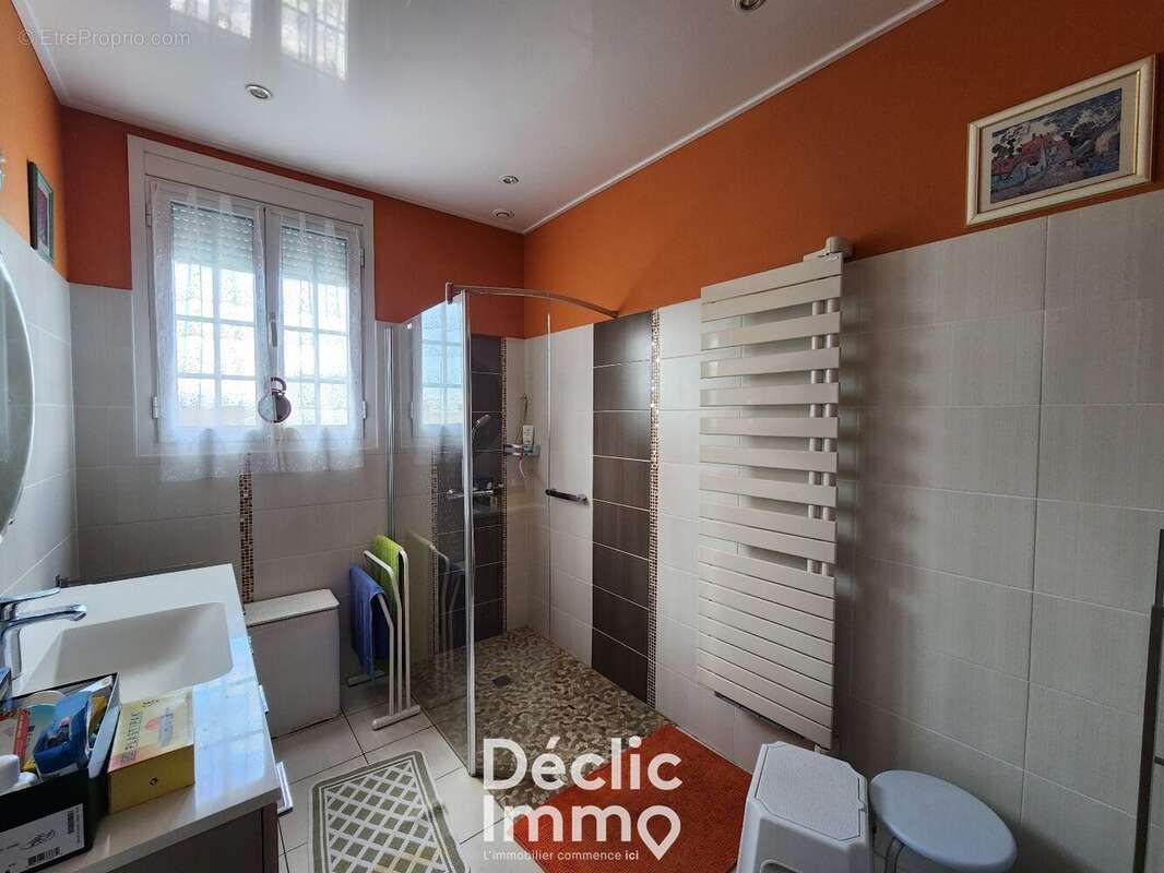 Maison à LA COURONNE