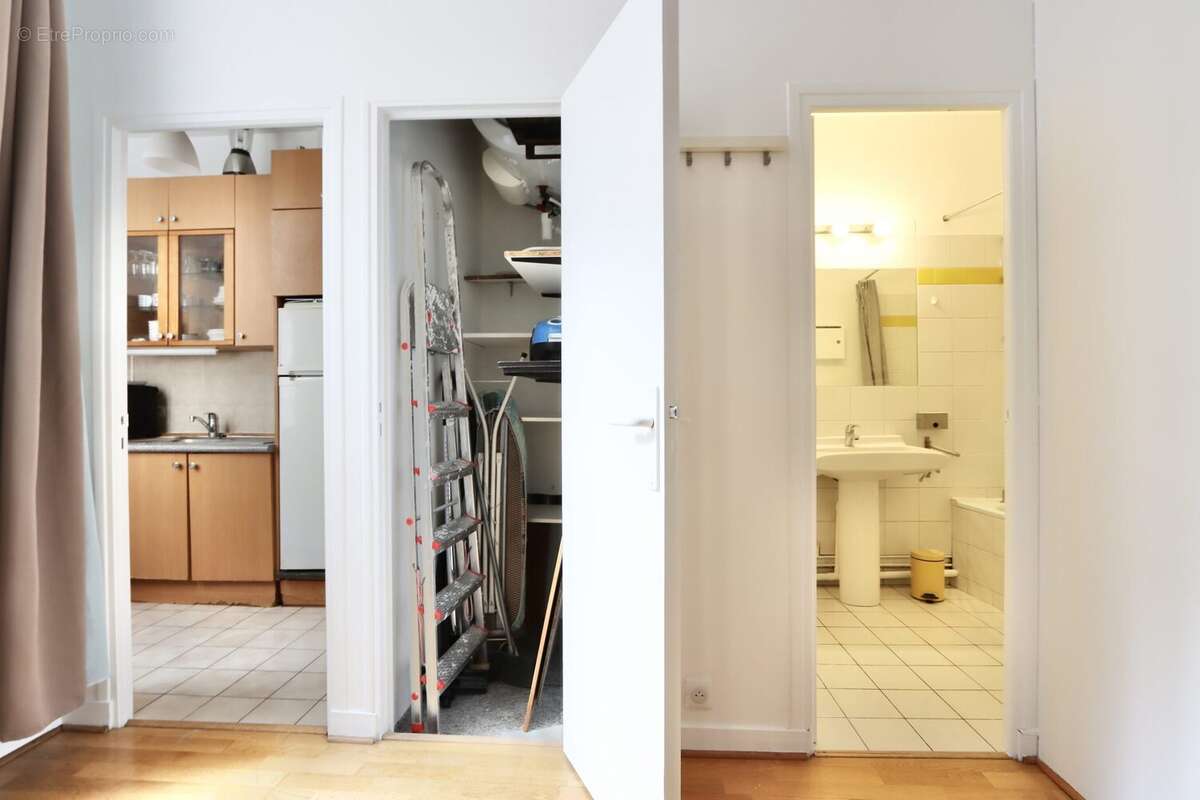 Appartement à PARIS-1E