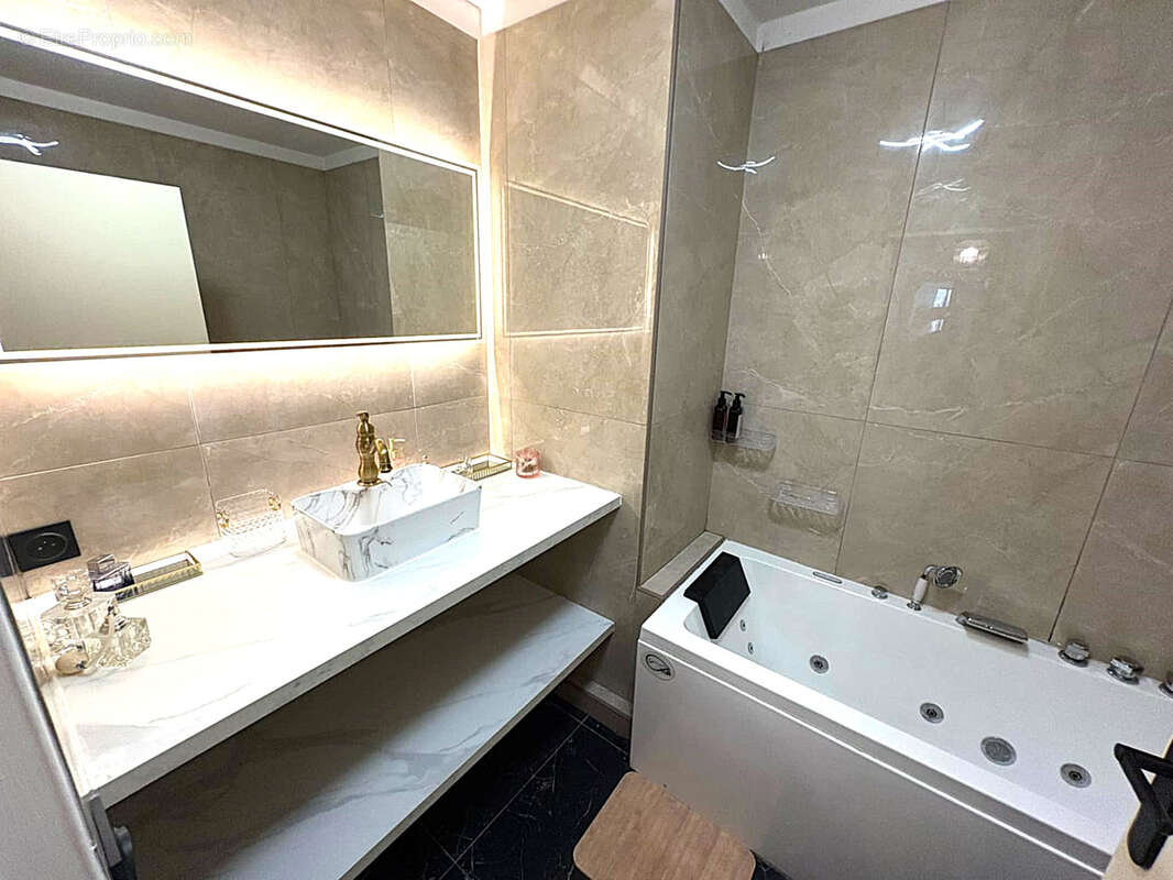 Appartement à GRASSE