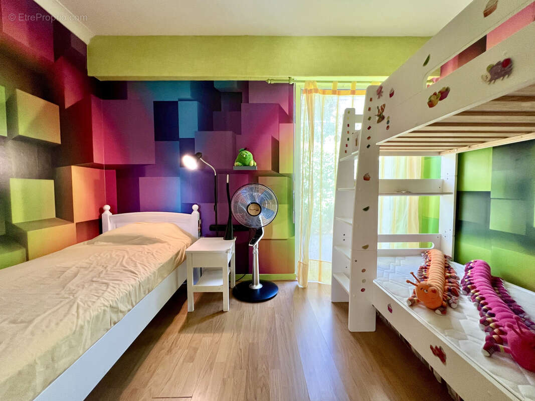 Maison à LES ISSAMBRES