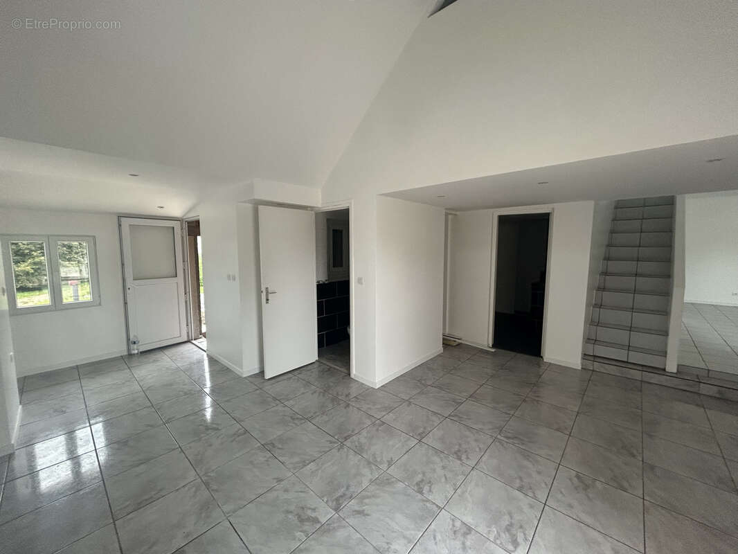 Maison à CHAMPAGNEY