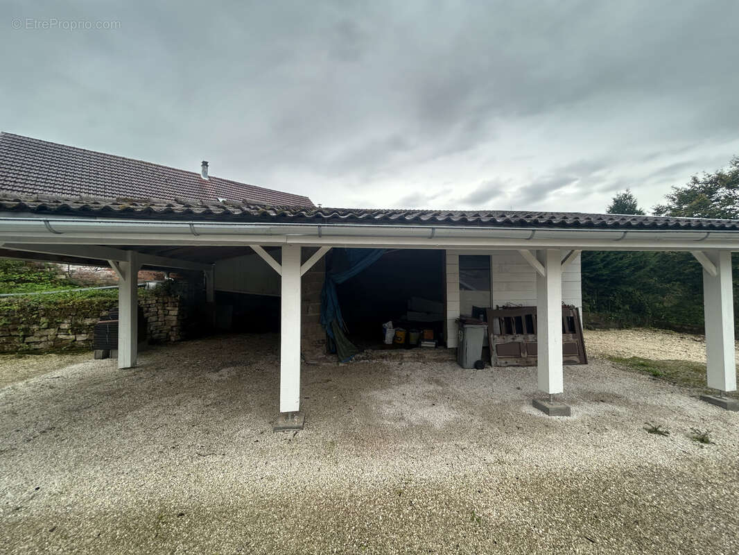 Maison à CHAMPAGNEY