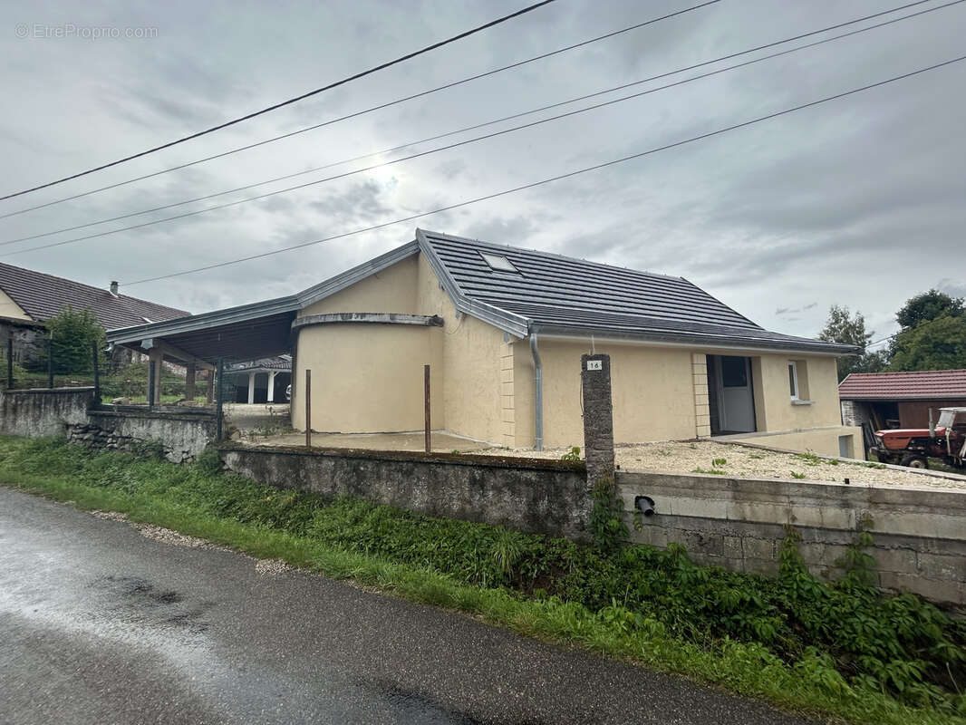 Maison à CHAMPAGNEY