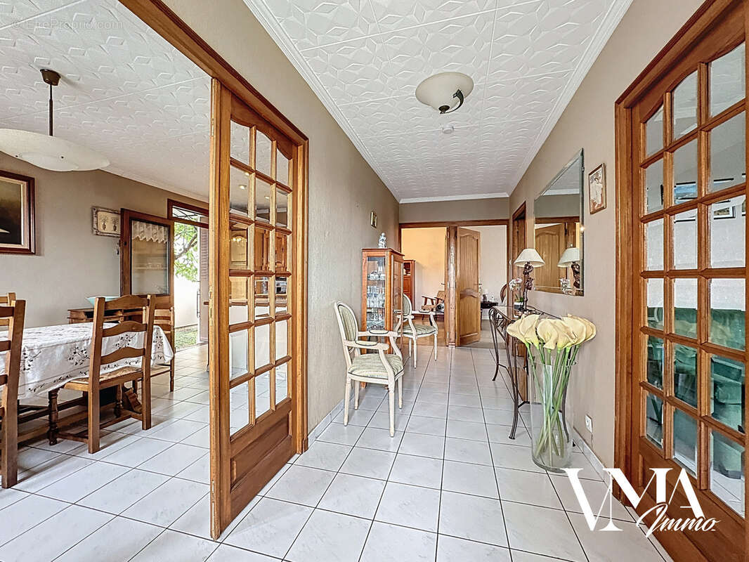 Maison à DECINES-CHARPIEU