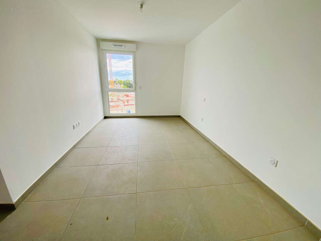 Appartement à LATTES