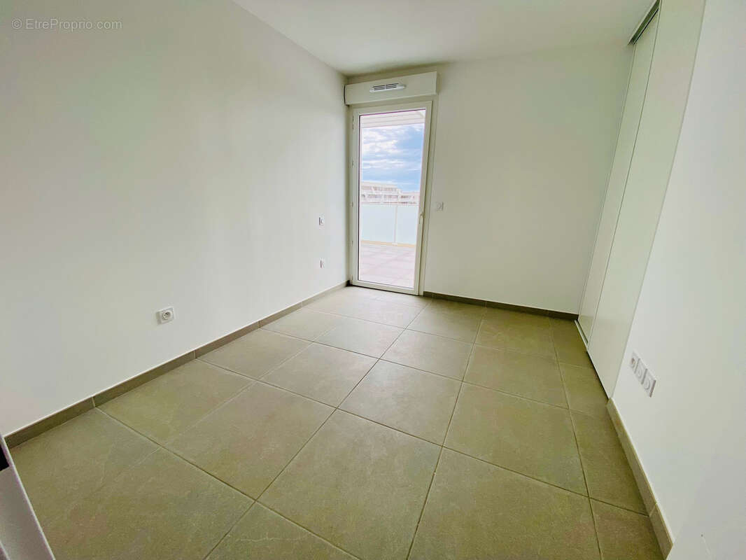 Appartement à LATTES