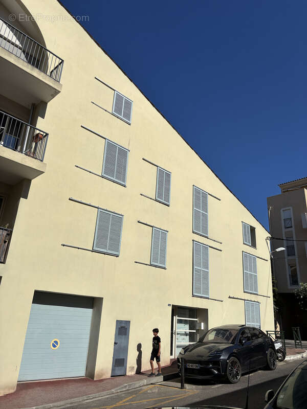 Appartement à HYERES