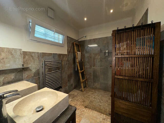 Maison à SAUMANE-DE-VAUCLUSE