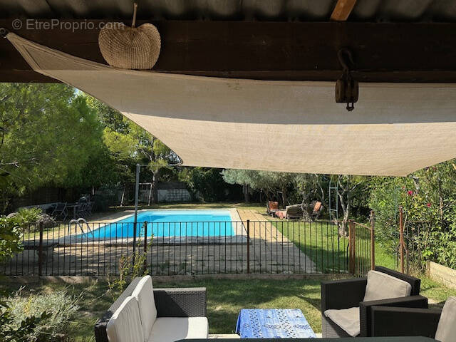 Maison à SAUMANE-DE-VAUCLUSE