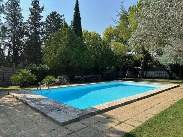 Maison à SAUMANE-DE-VAUCLUSE