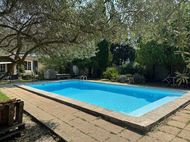 Maison à SAUMANE-DE-VAUCLUSE