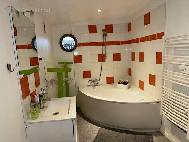 Maison à SAUMANE-DE-VAUCLUSE