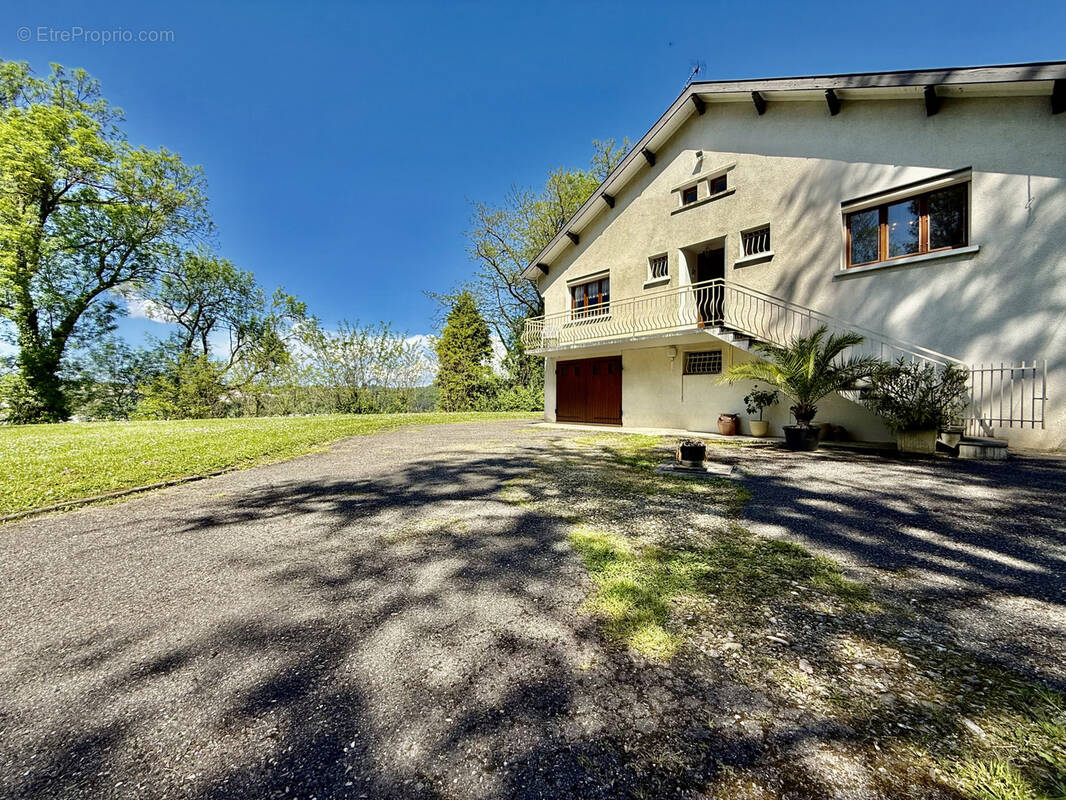 Maison à BOURGOIN-JALLIEU