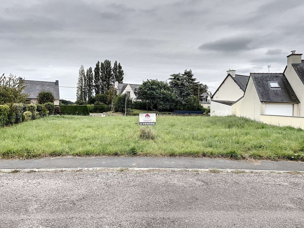 Terrain à LA BOUILLIE