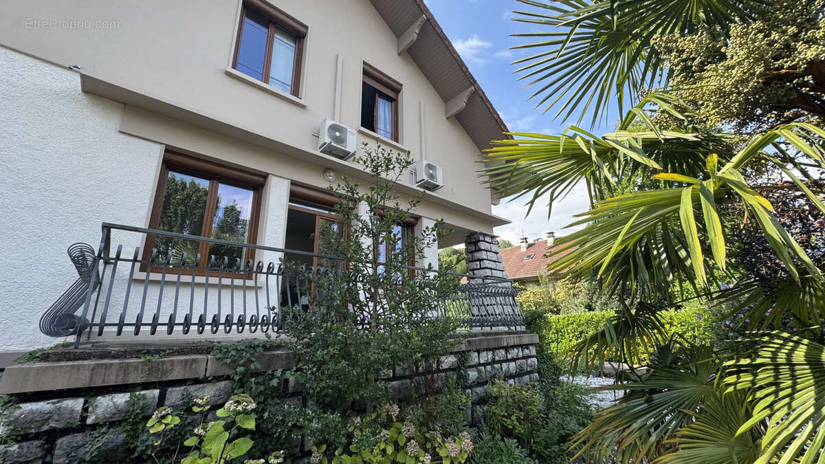 Maison à AIX-LES-BAINS