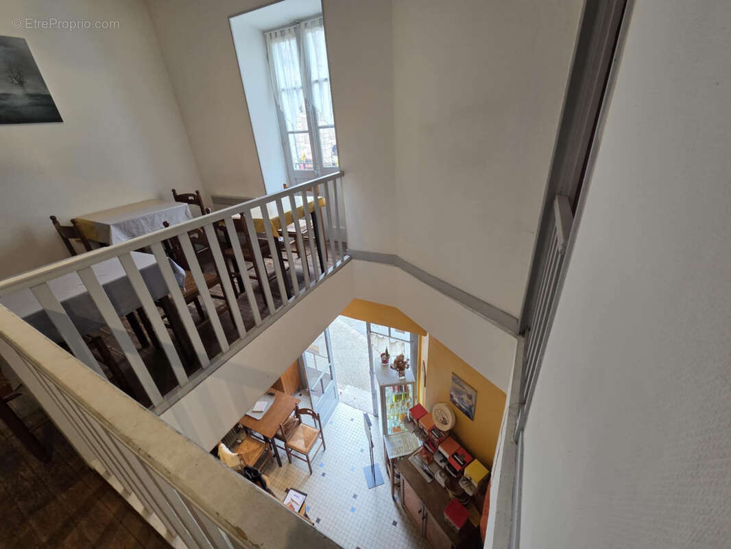 Commerce à LAPALISSE