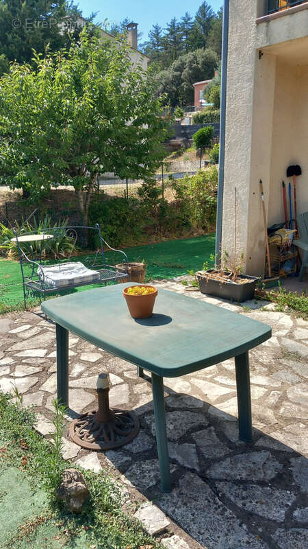 Appartement à LAMALOU-LES-BAINS