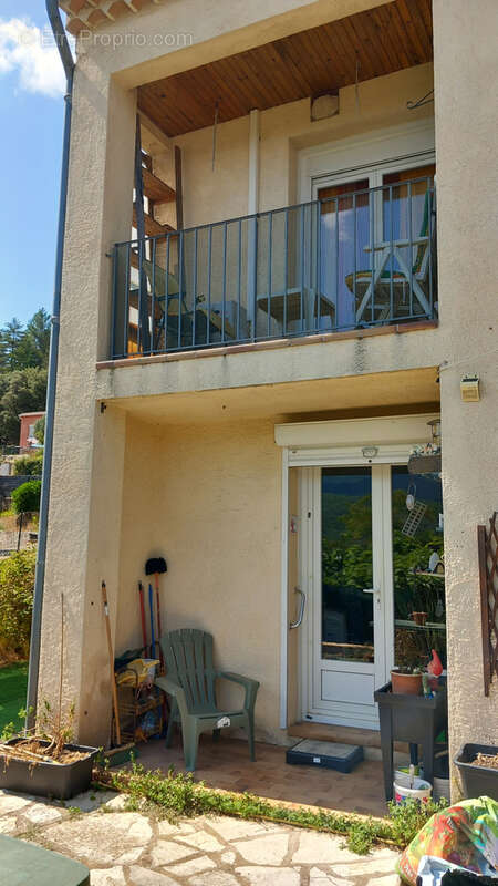 Appartement à LAMALOU-LES-BAINS