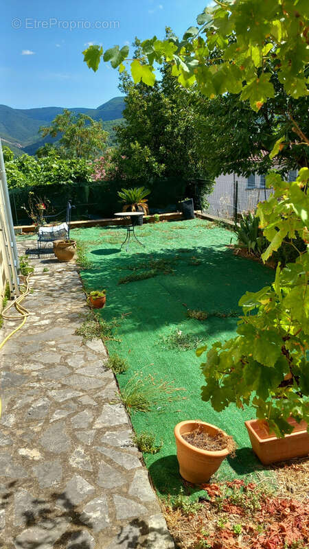 Appartement à LAMALOU-LES-BAINS