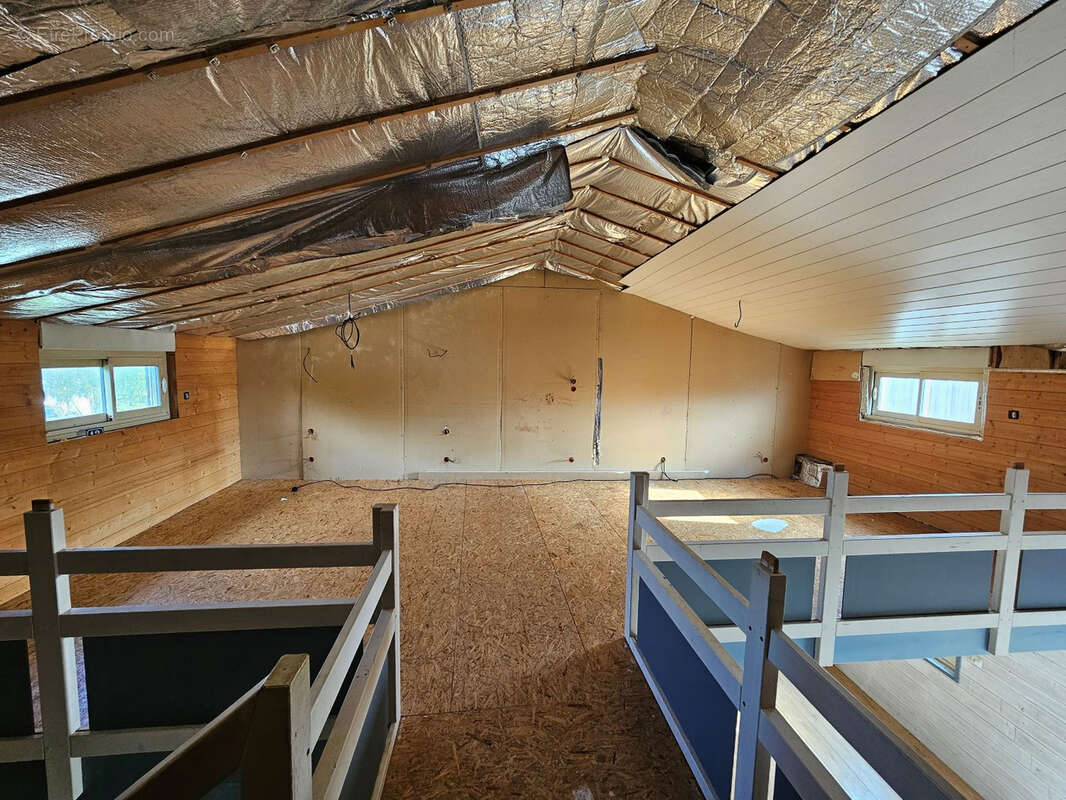 Maison à SAINT-JULIEN-DE-CONCELLES