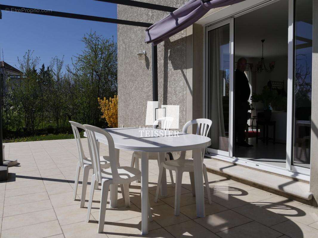 Maison à SAINT-PAUL-LE-JEUNE