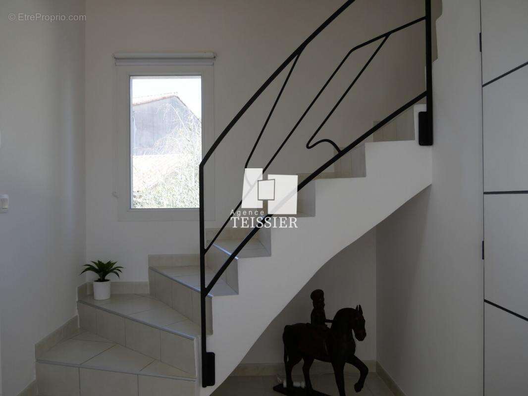 Maison à SAINT-PAUL-LE-JEUNE